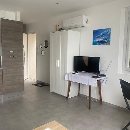 Splendide Studio Miramar Vue Mer Avec Terrasse 邦多勒 外观 照片