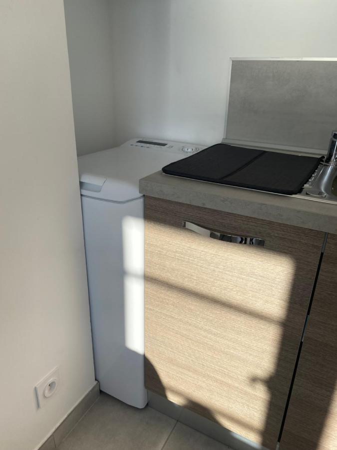 Splendide Studio Miramar Vue Mer Avec Terrasse 邦多勒 外观 照片